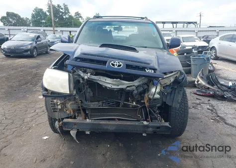 2005 Toyota 4Runner Sr5 Sport V8 z USA, uszkodzony, nr VIN JTEZT14R758007366